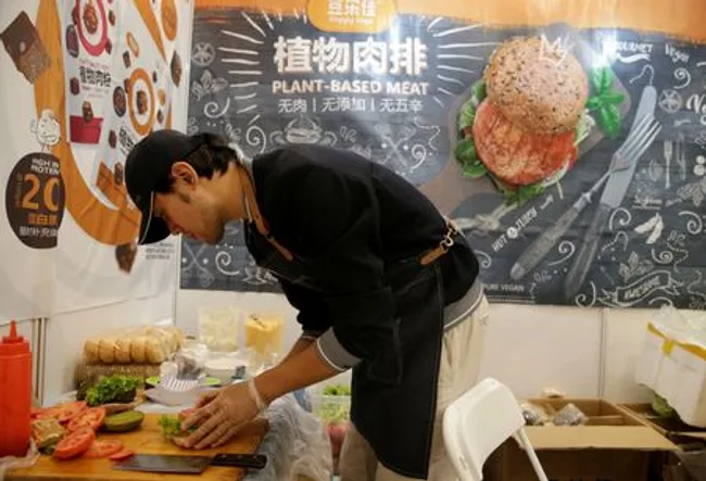 China's Burger Surge Irresistible to Domestic Food Giants